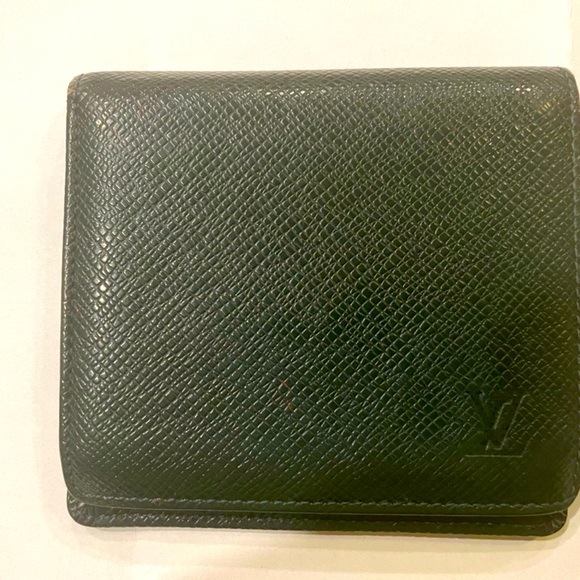 Louis Vuitton Green Leather Mens Wallet - Picture 3 of 12